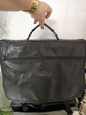 Bugatti Black Leather Briefcase with Top Handle